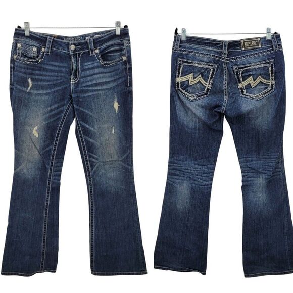 Miss Me Womens Signature-Rise Bootcut Jeans Sz 32 Distressed Denim Embroidered - Picture 1 of 12